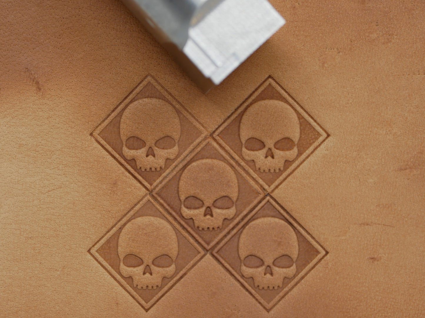 SS Geometric Skull