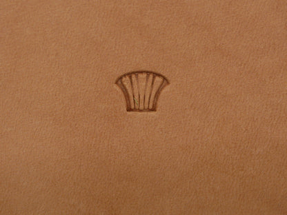 Classic Shell Weave Short Border B320