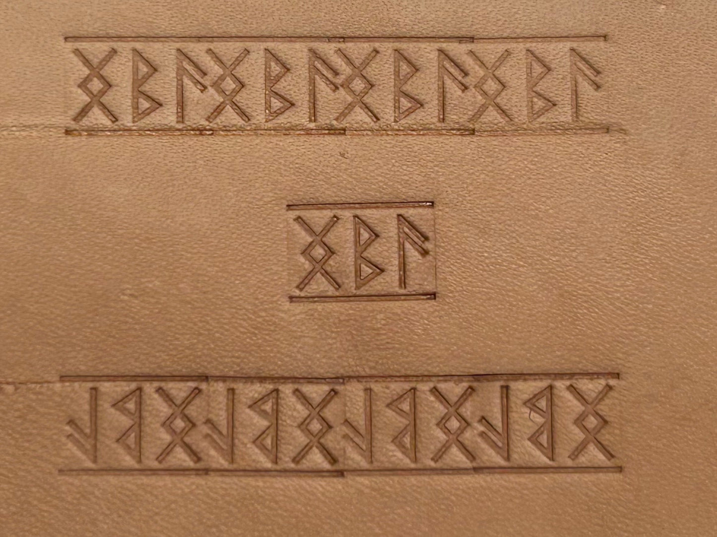 Norse Rune Border B193