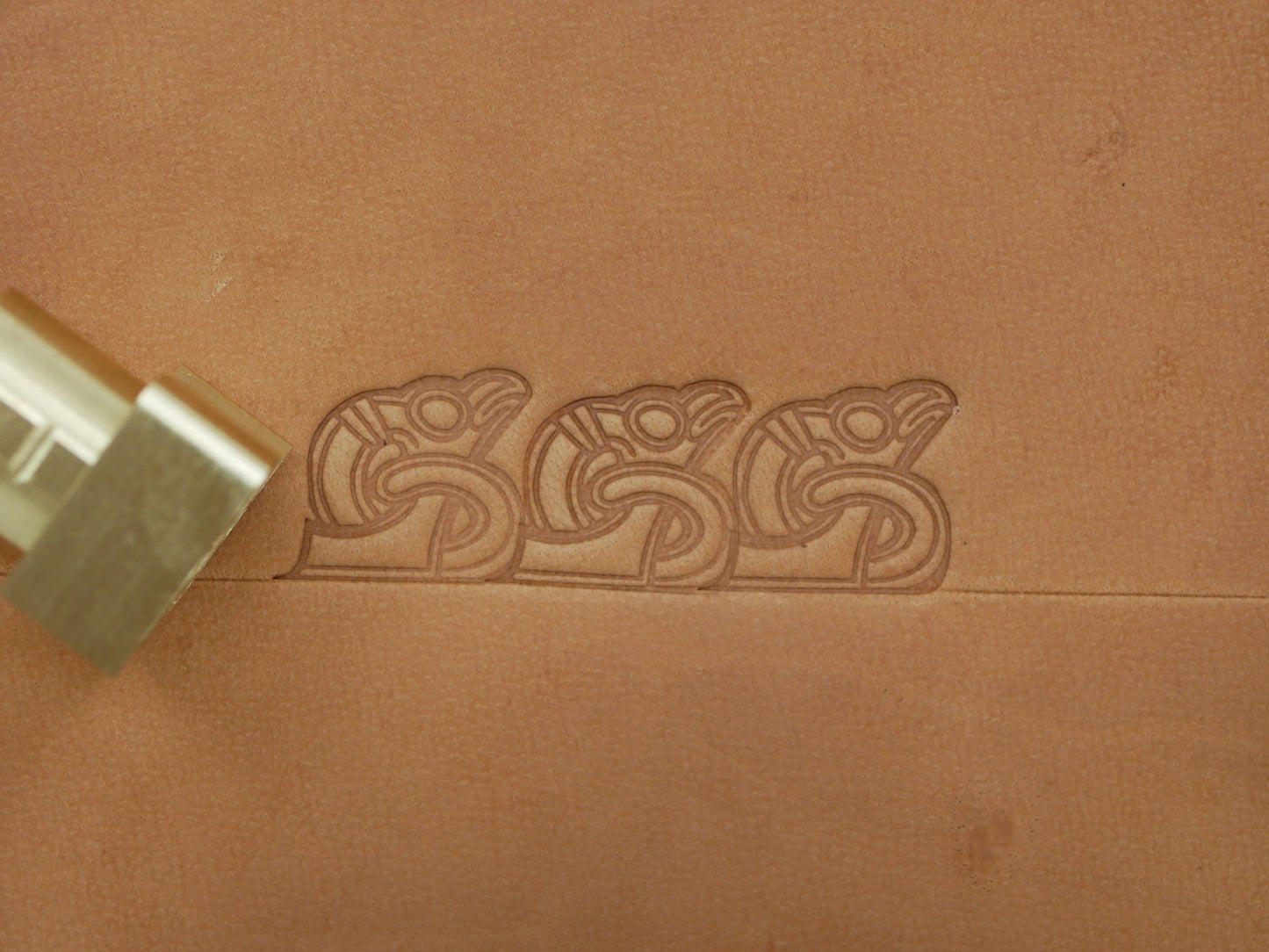 Viking Eagle Border B231