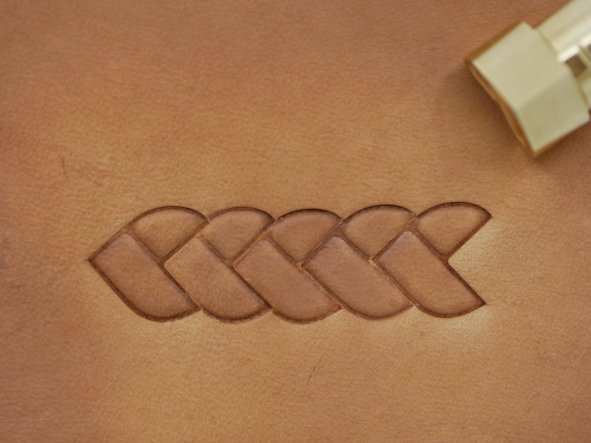V-Braid Borders