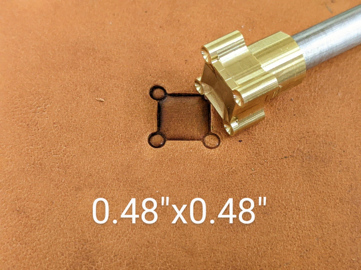 Smooth Square Tuft B87