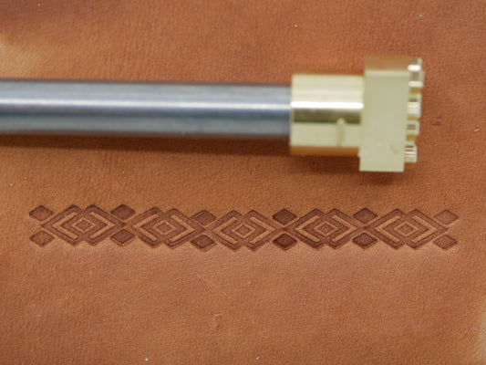 Southwest Diamond Border B315
