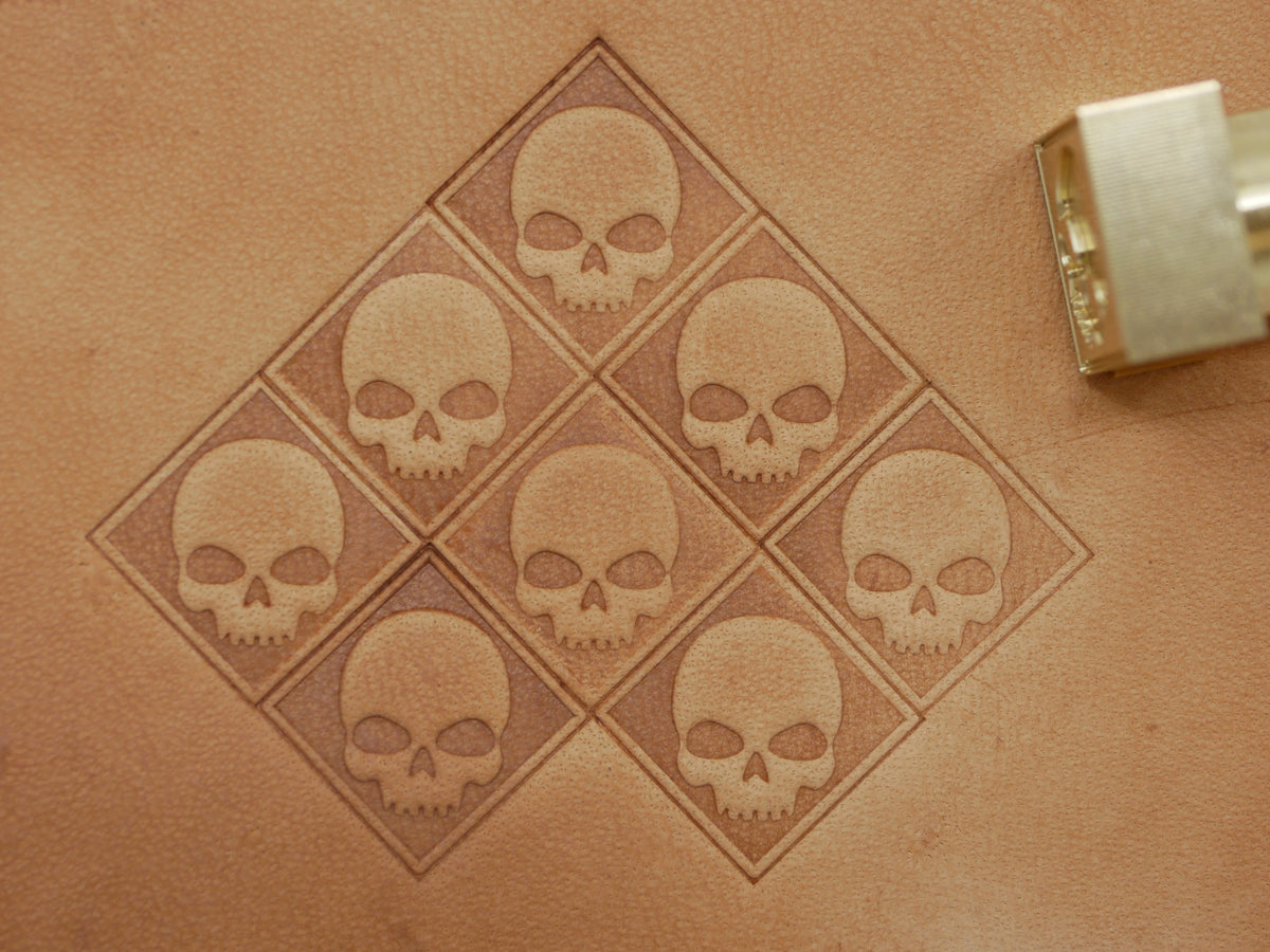 Geometric Skull B257
