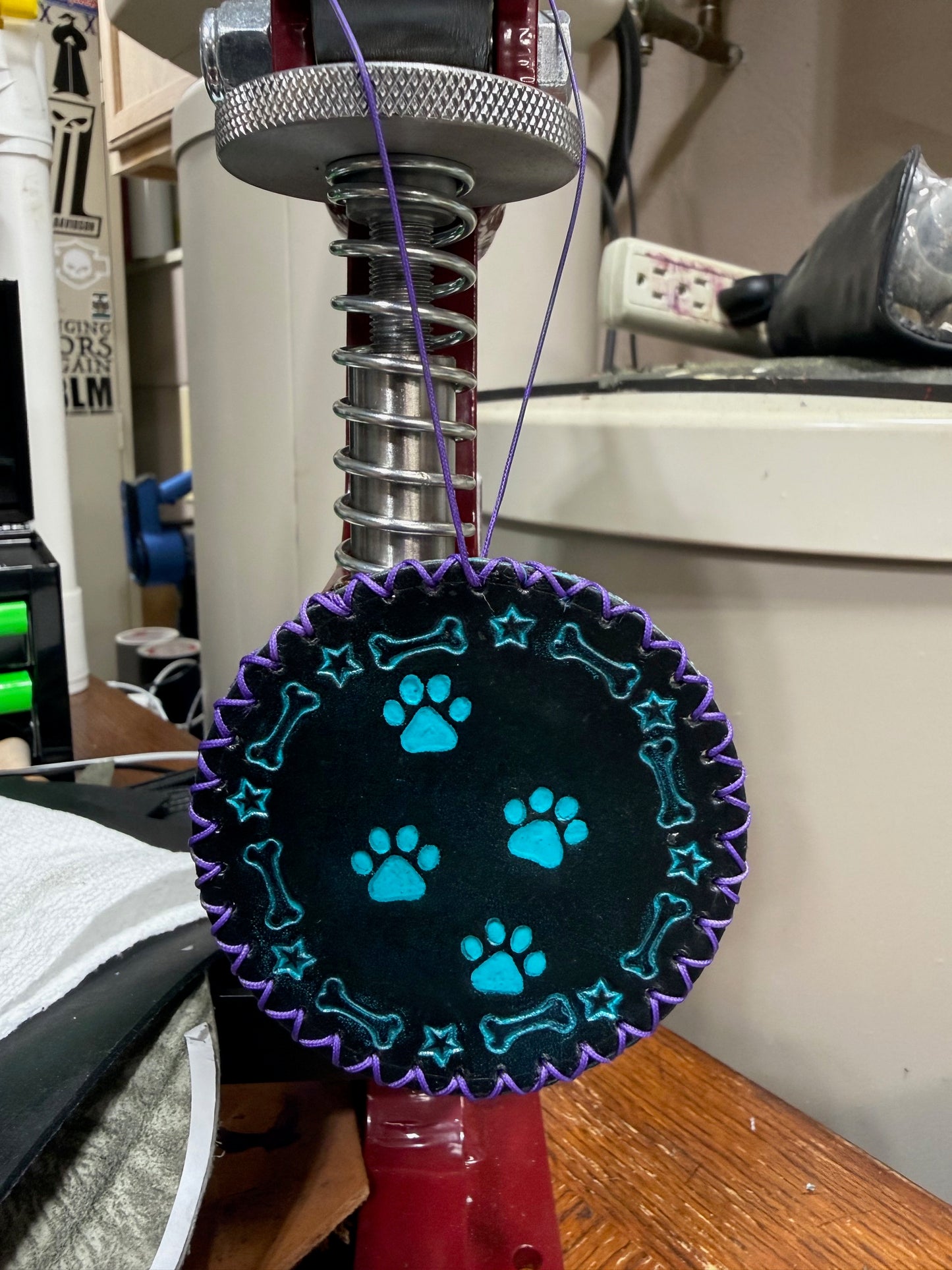 Dog Paw B206